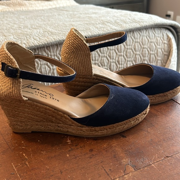 Gaimo Navy Suede Espadrilles, Size 38 EU, 7.5 US - Picture 3 of 11